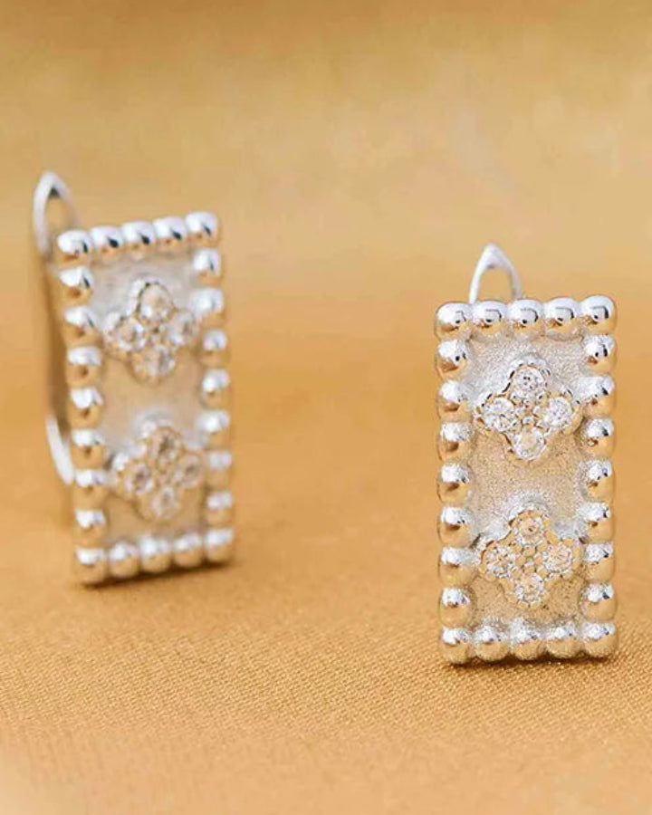 Bar Studs in 92.5 Silver