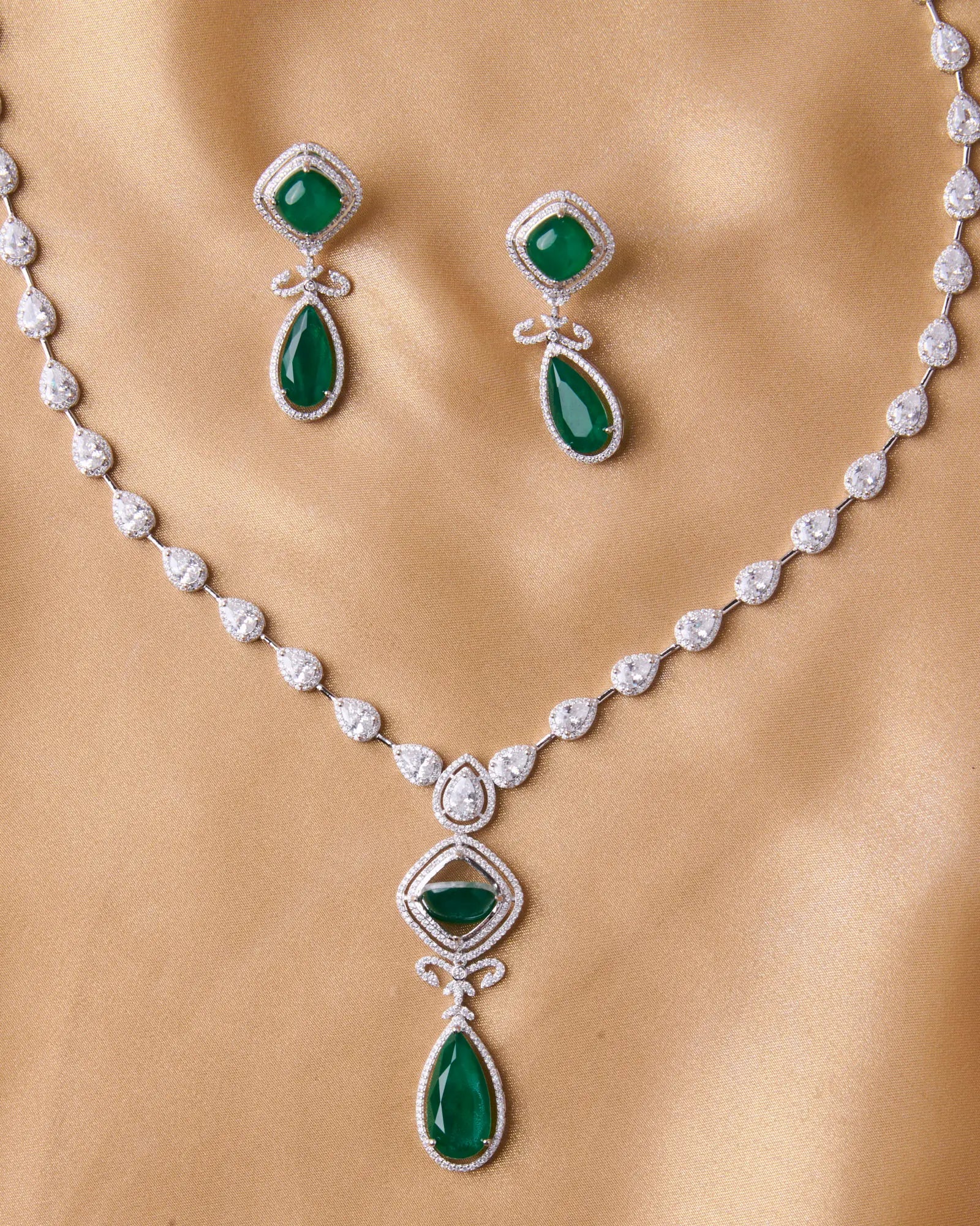 Emerald Aura Silver Statement Necklace