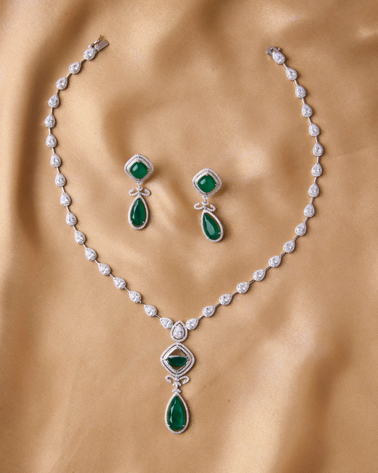 Emerald Aura Silver Statement Necklace