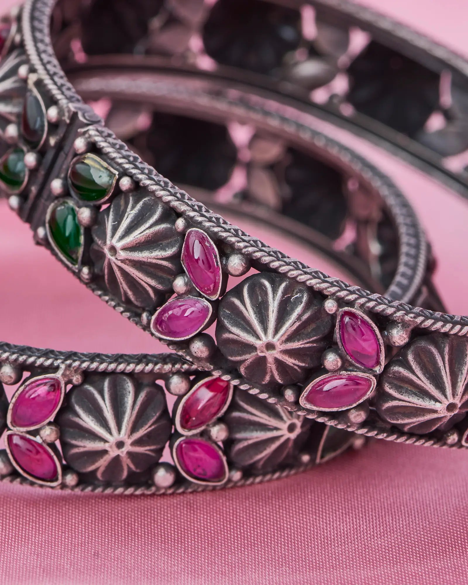 Twilight Ruby Kundan Bangle