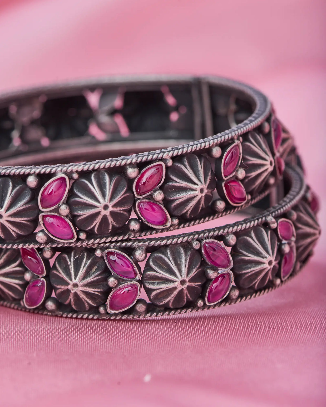 Twilight Ruby Kundan Bangle