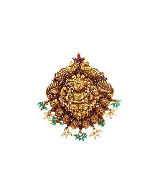Majestic Lakshmi Pendant: Heritage Elegance