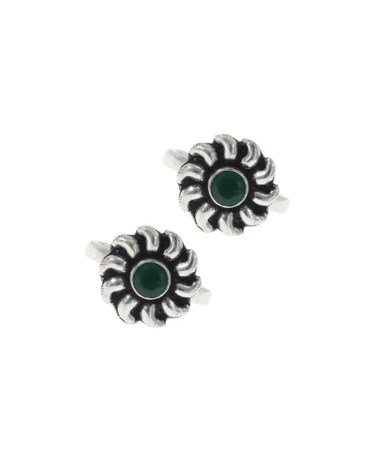 Emerald Elegance Toe Ring in 92.5 Silver