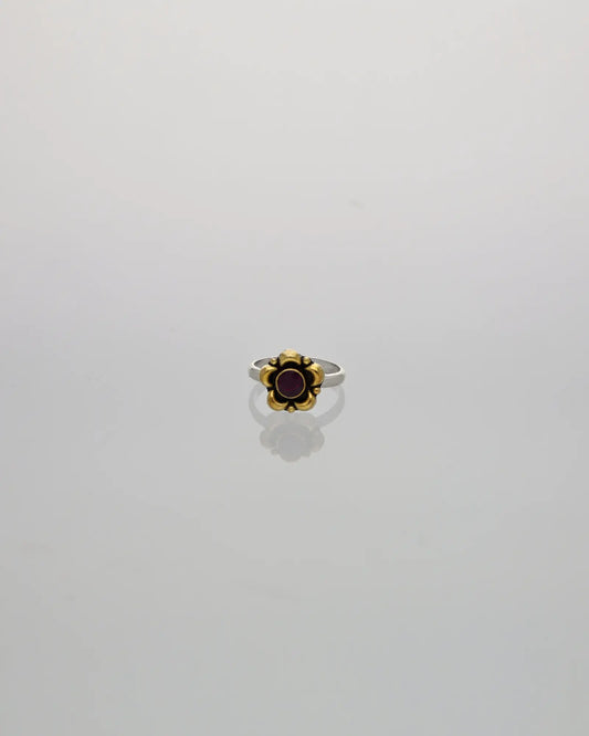 Ruby Bloom Toe Ring in 92.5 Silver