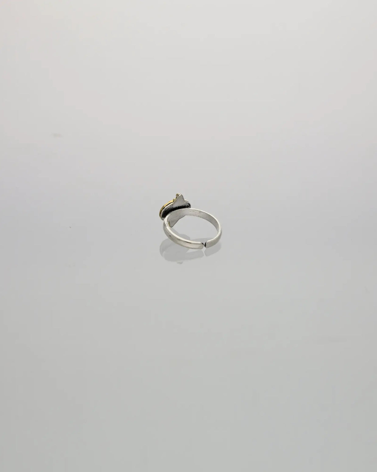 Heritage Ruby Glow Toe Ring