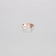 Glimmering Pearl Garden Ring