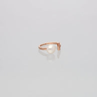 Glimmering Pearl Garden Ring