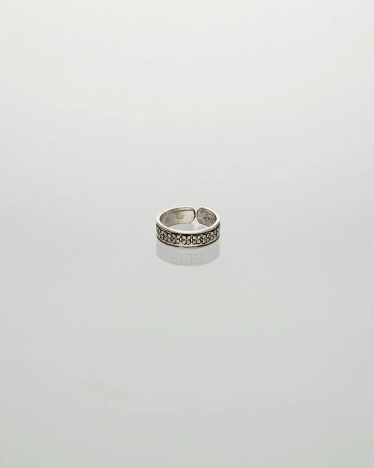 Blossom Heritage Toe Ring in 92.5 Silver