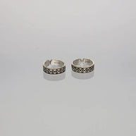 Petal Charm Toe Ring