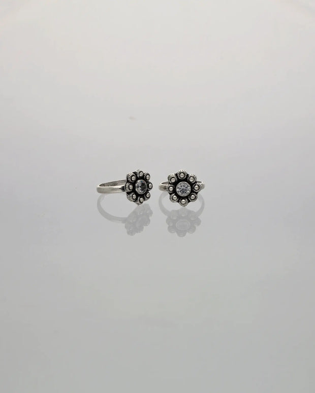 Floral Glow Toe Ring