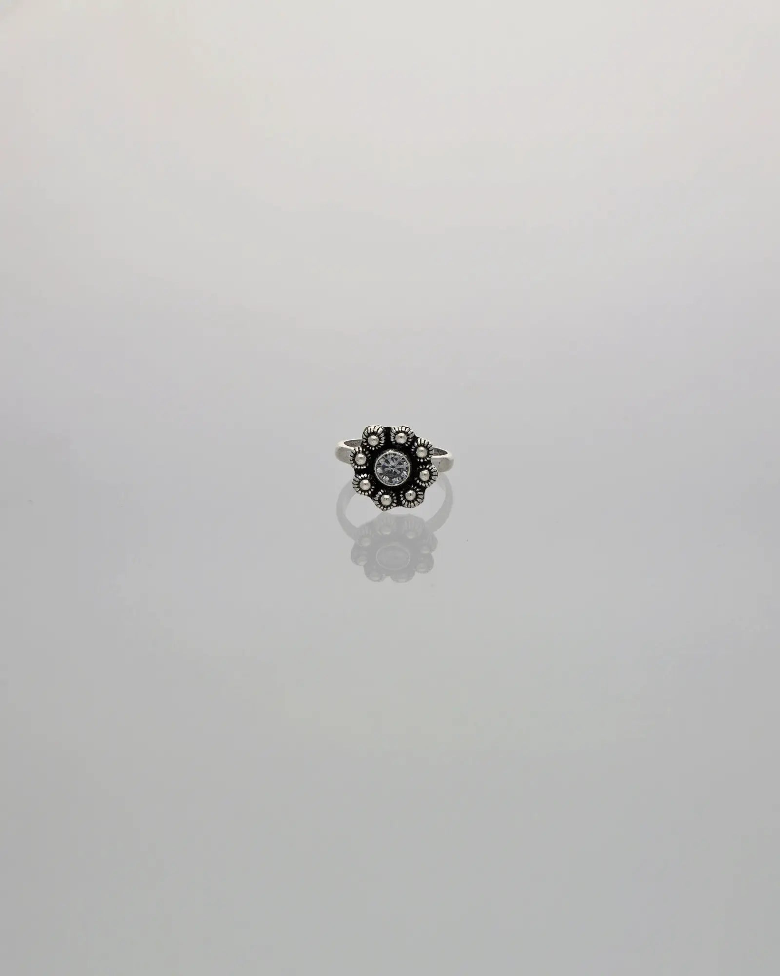 Floral Glow Toe Ring