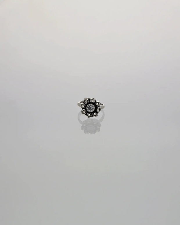 Floral Glow Toe Ring
