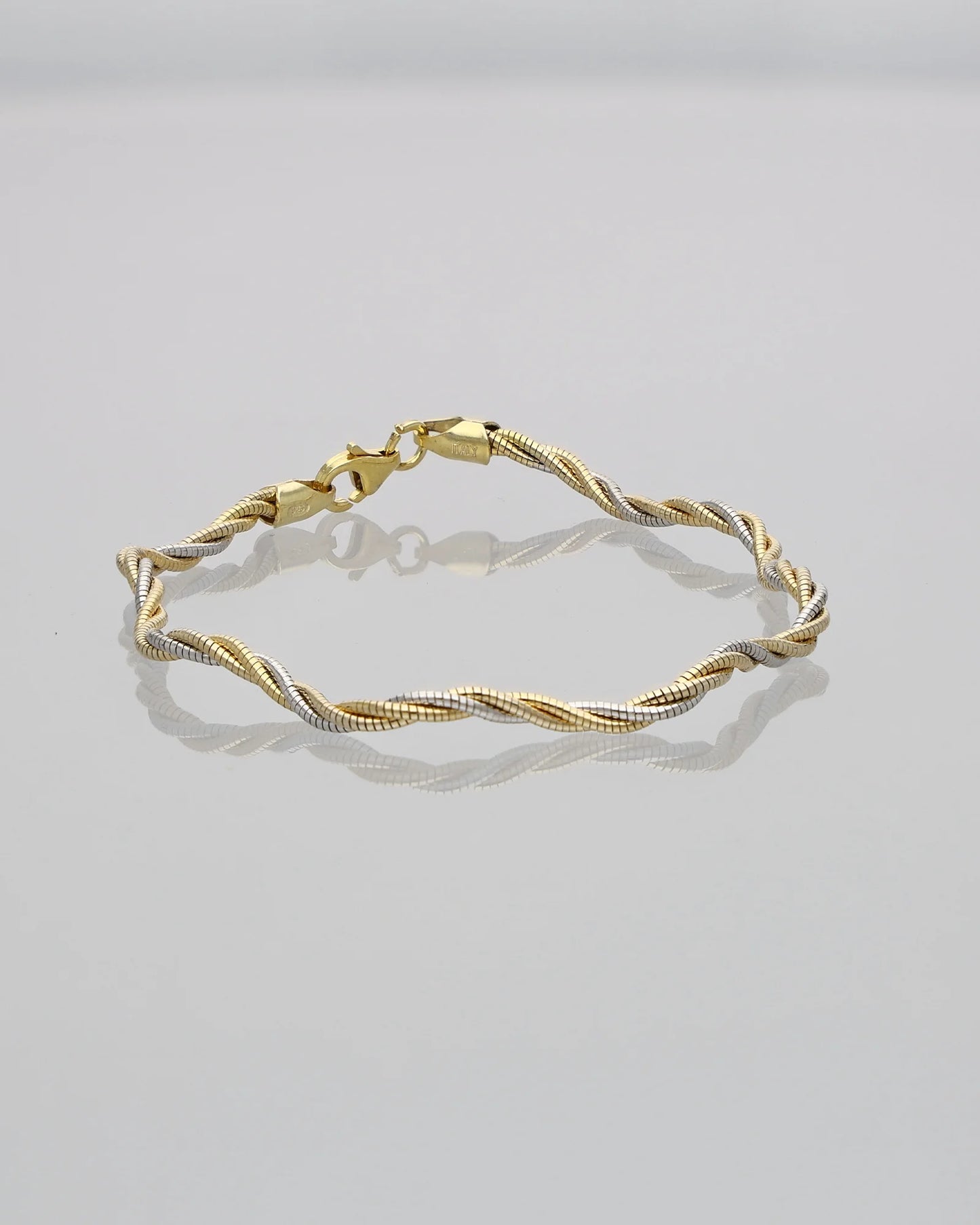 Twisted Bracelet in 92.5 Silver