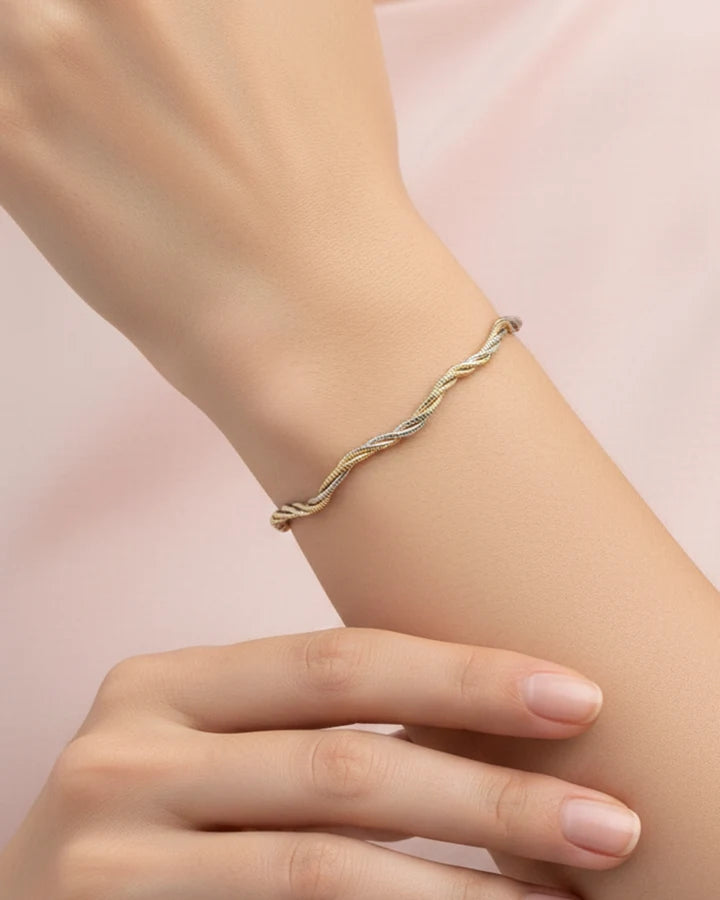 Twisted Bracelet in 92.5 Silver