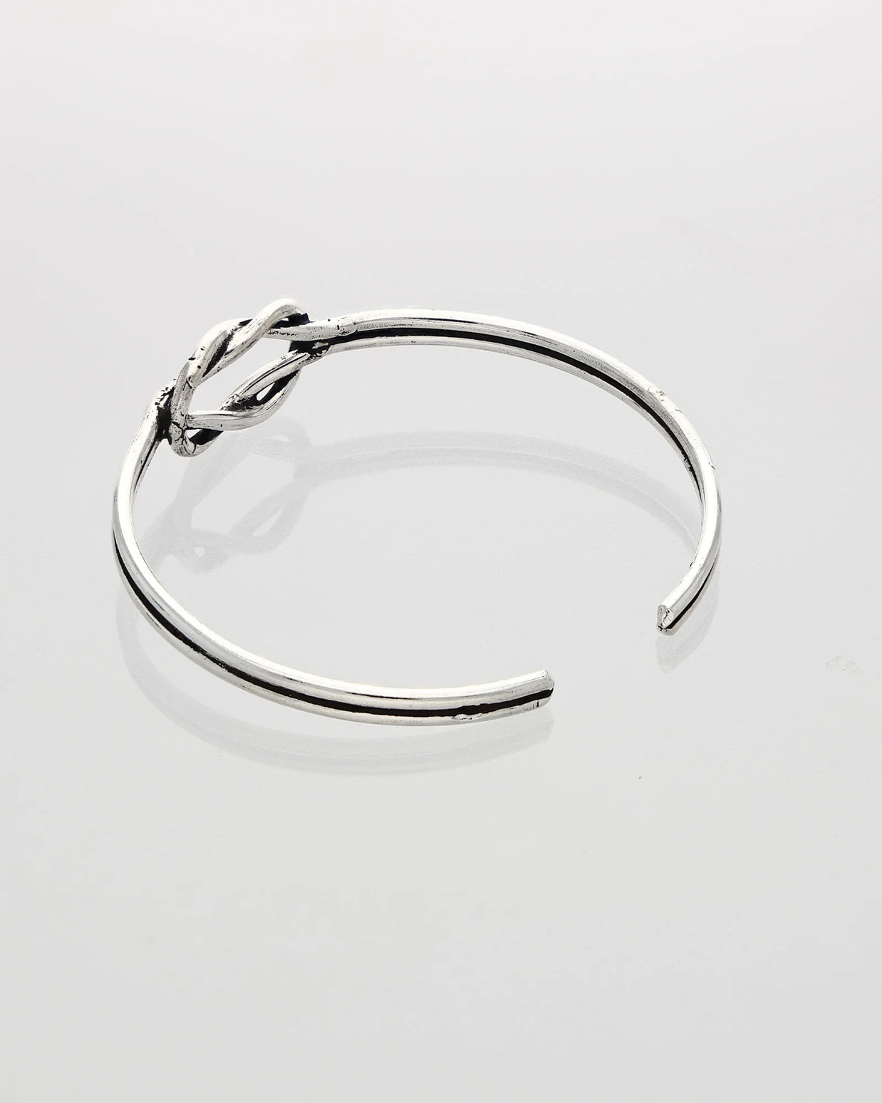 Regalia Knot Kada