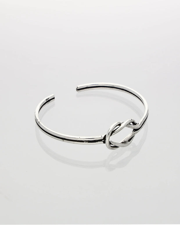 Regalia Knot Kada