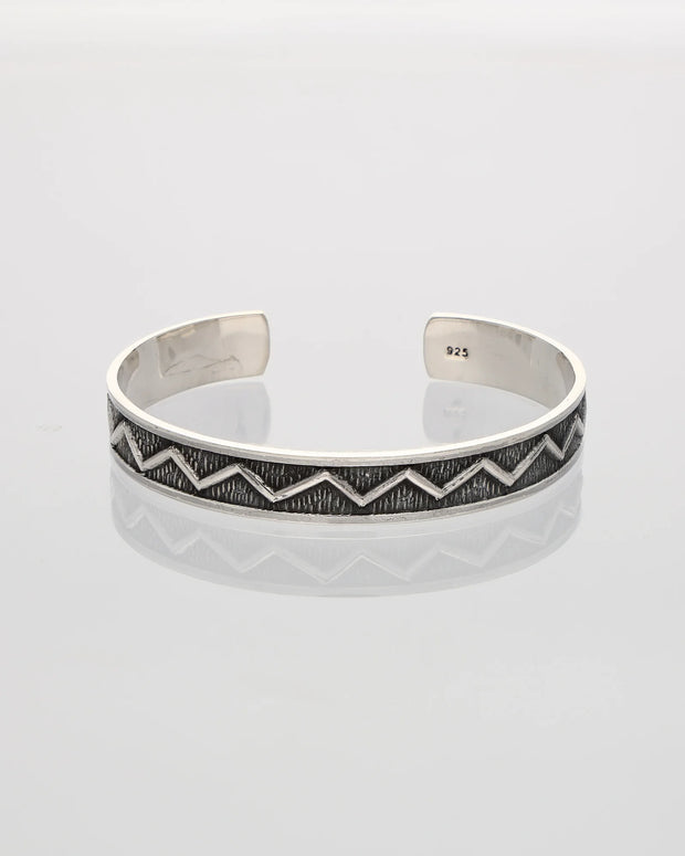 Regal Intrigue Antique Kada
