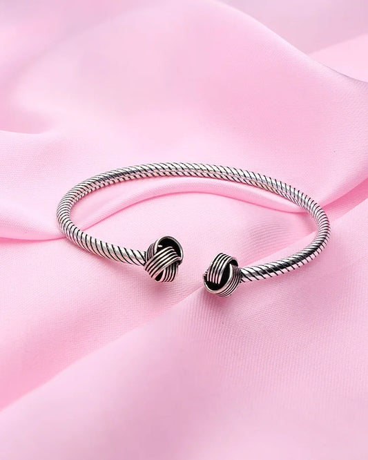 Knot Kada in 92.5 Silver