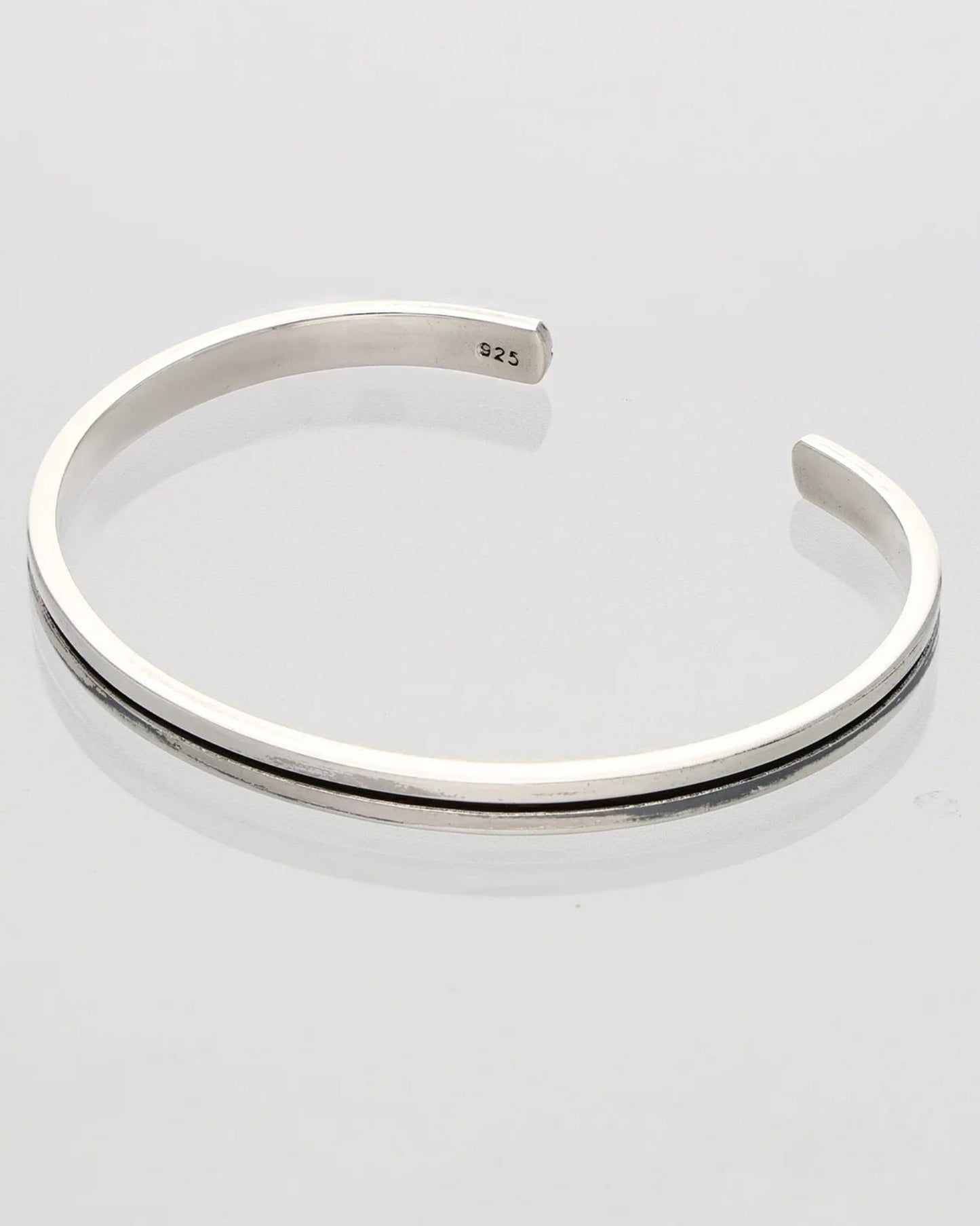 Solitaire Kada in 92.5 Silver