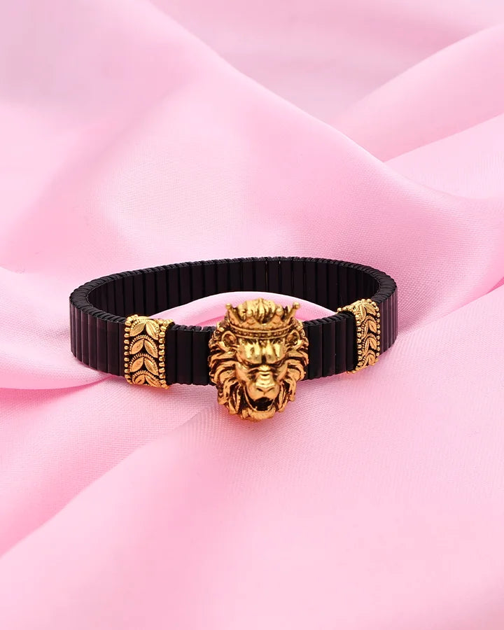 Lion Bracelet in 92.5 Silver