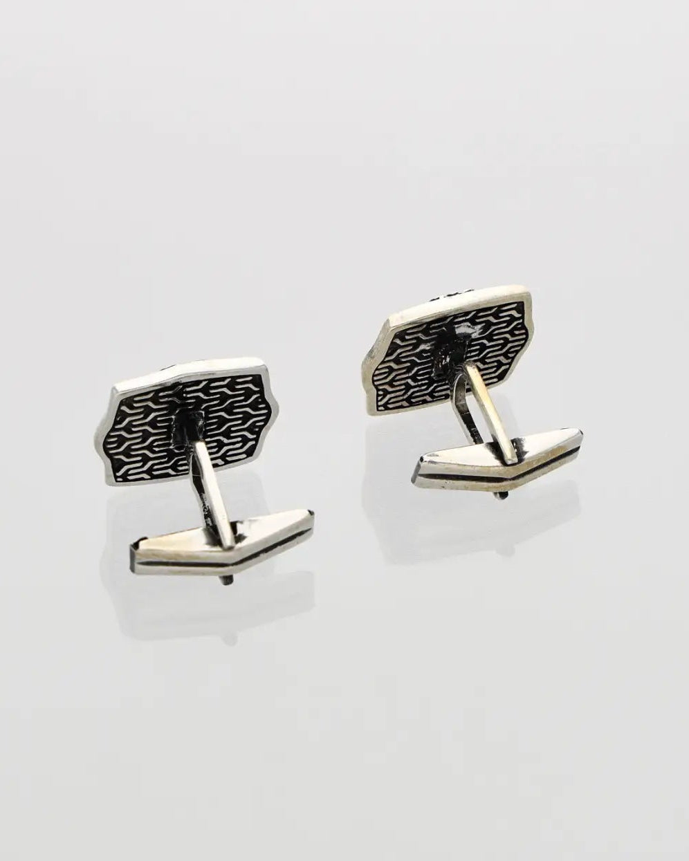 Voyage Cufflinks in 92.5 Silver