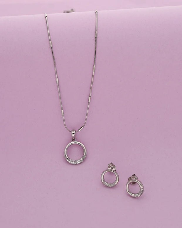 Celestial Glow Pendant Set in 92.5 Silver
