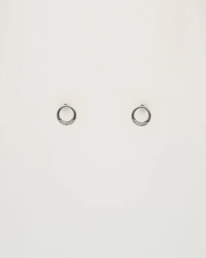 Celestial Glow Pendant Set in 92.5 Silver