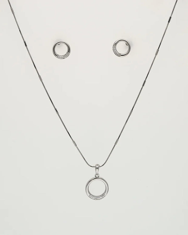 Celestial Glow Pendant Set in 92.5 Silver