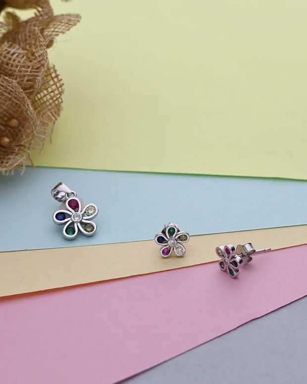 Aurora Bloom Pendant Set in 92.5 Silver