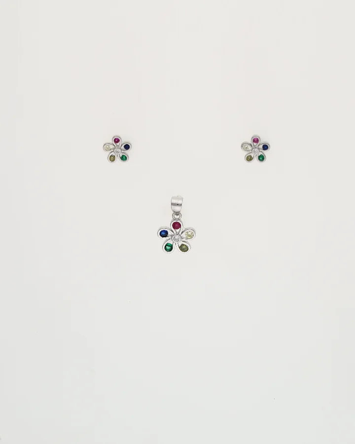 Aurora Bloom Pendant Set in 92.5 Silver