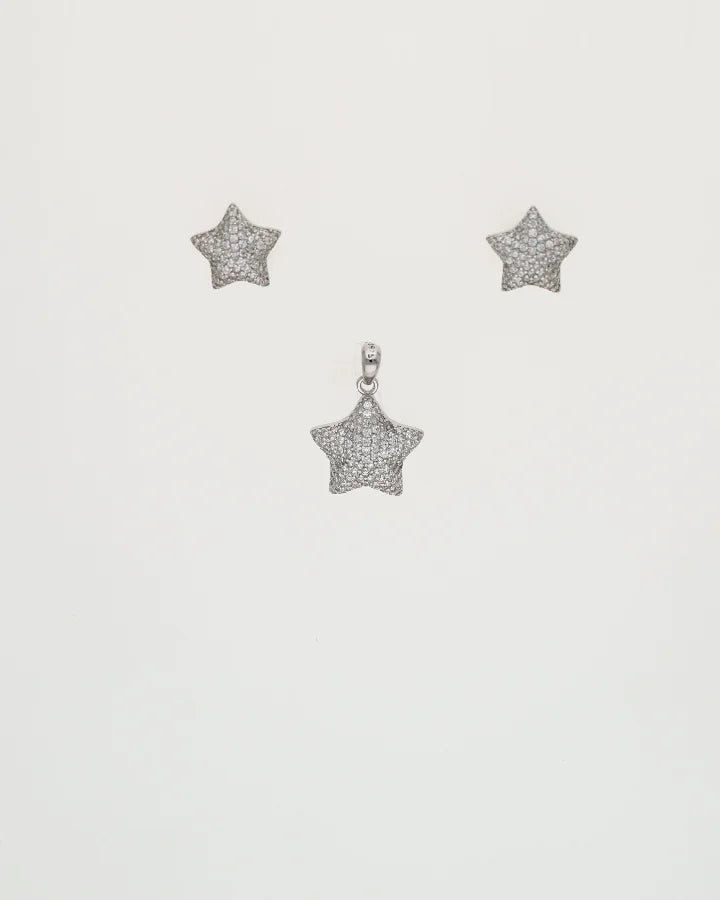 Stellar Shine Pendant Set in 92.5 Silver