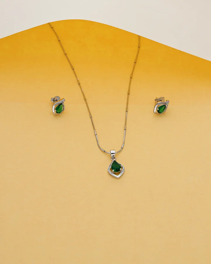 Verdant Grace Pendant Set in 92.5 Silver