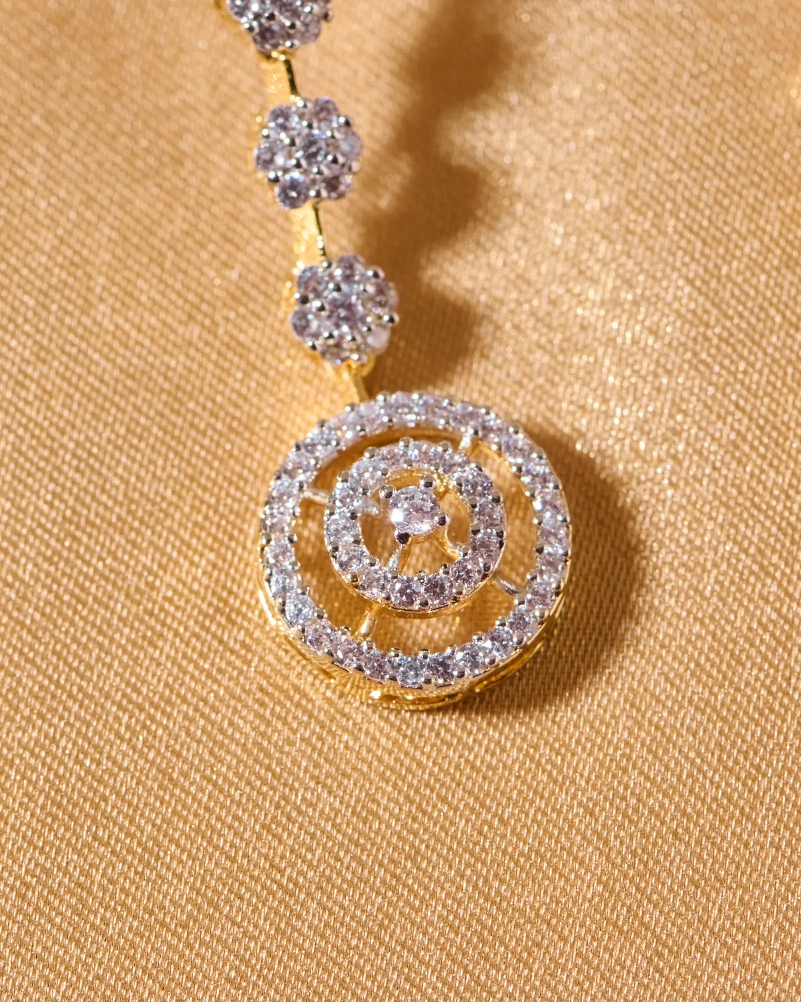 Floral Glow Heritage Necklace