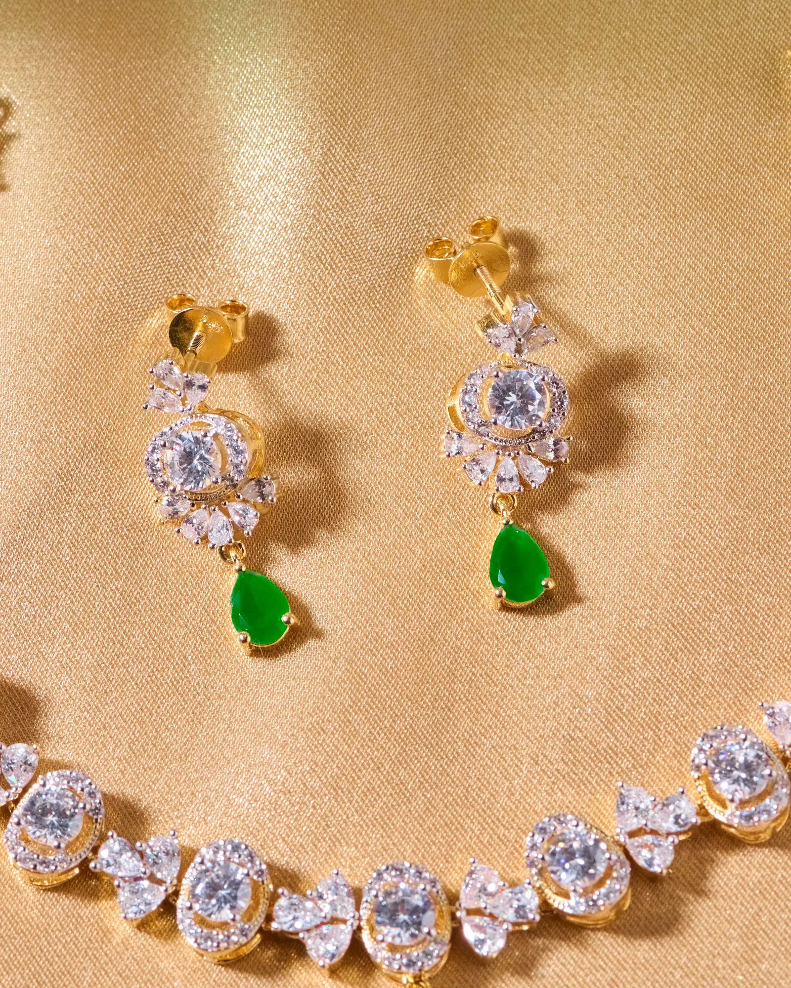 Emerald Glow Heritage Necklace