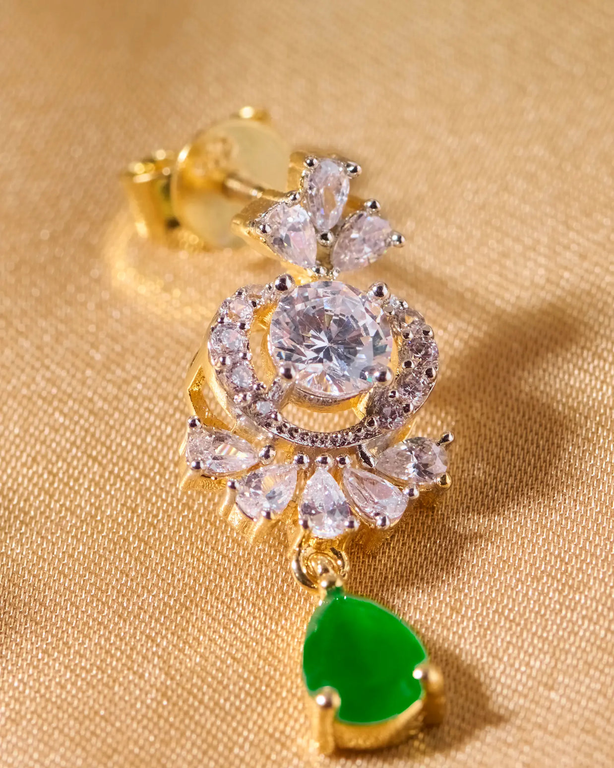 Emerald Glow Heritage Necklace