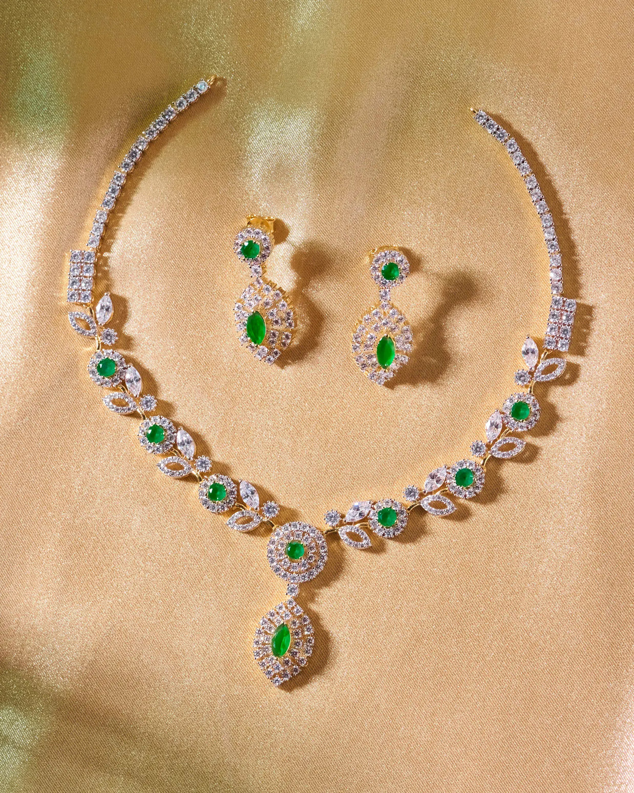 Haripriya Emerald Necklace