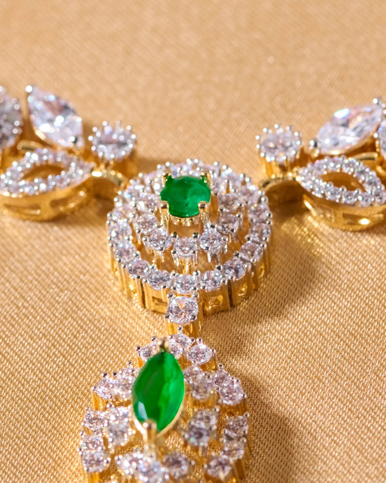 Haripriya Emerald Necklace