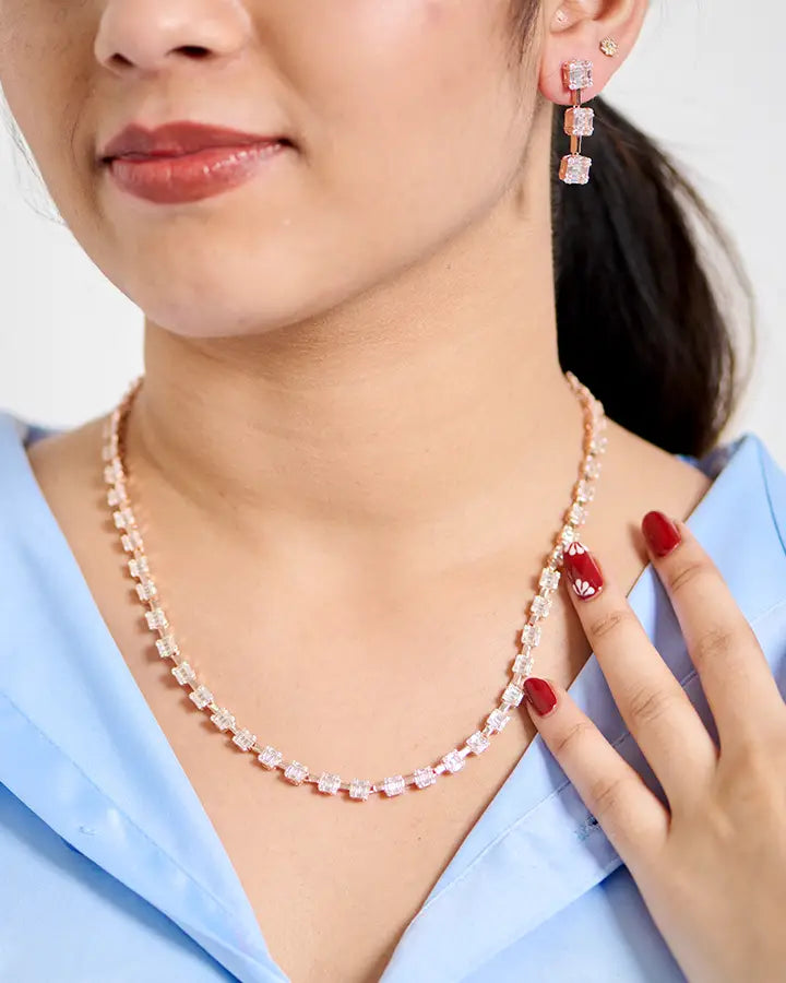 Frost Necklace in 92.5 Silver