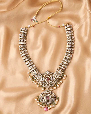 Maharani’s Grace Long Haar in 92.5 Silver