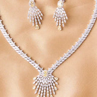 Sunlit Grace Silver Necklace in 92.5 Silver