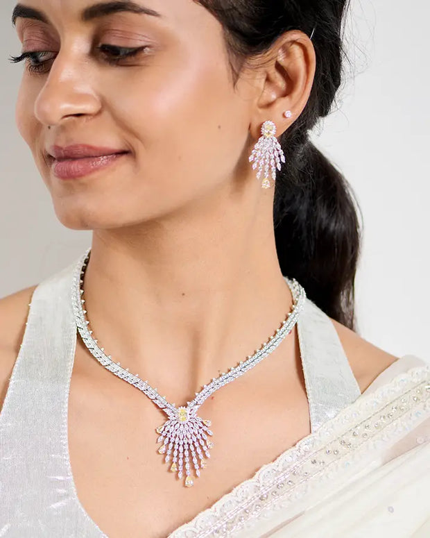 Sunlit Grace Silver Necklace in 92.5 Silver