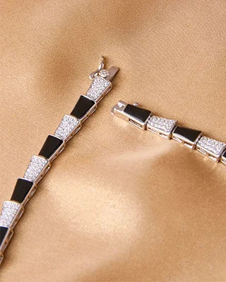 Serpent Noir Silver Enamel Necklace in 92.5 Silver