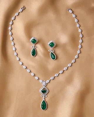 Emerald Aura Silver Statement Necklace  in 92.5 Silver