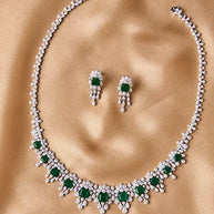 Ascending Elegance Green Silver Necklace in 92.5 Silver