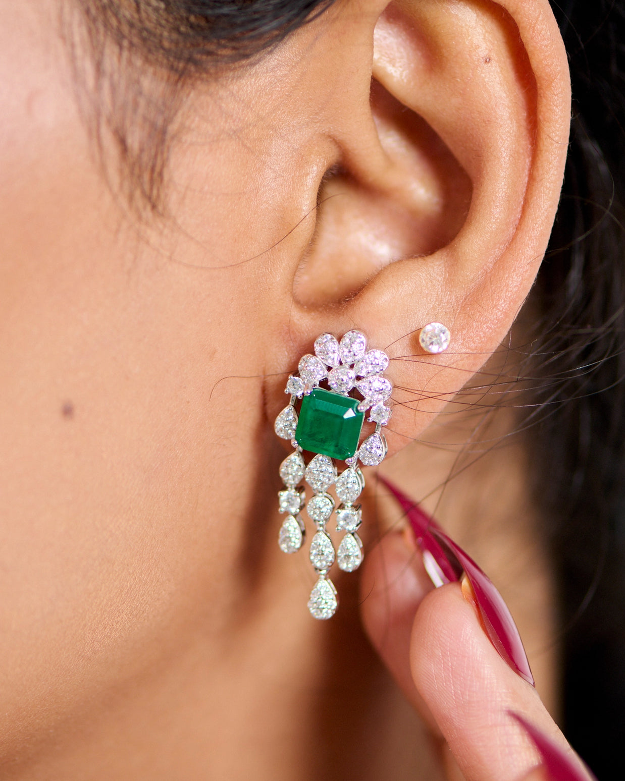 Ascending Elegance Green Silver Necklace