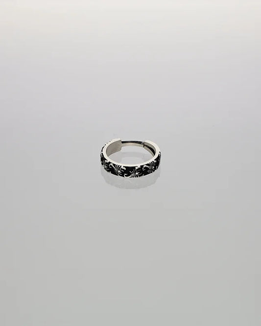 Vintage Oxidized Silver Ring in 92.5 Silver