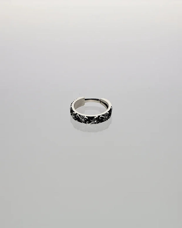 Vintage Oxidized Silver Ring in 92.5 Silver