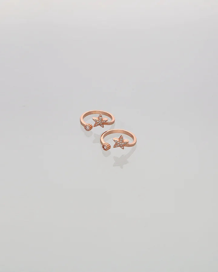 Celestia Star Toe Ring in 92.5 Silver