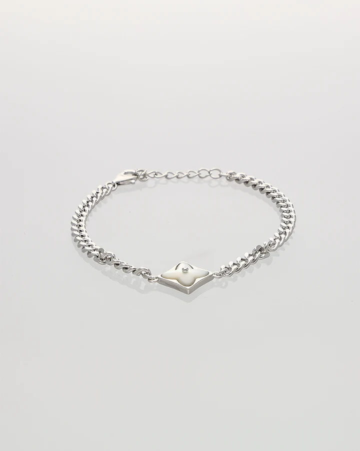 Celestia Pearl Cuban Bracelet in 92.5 Silver