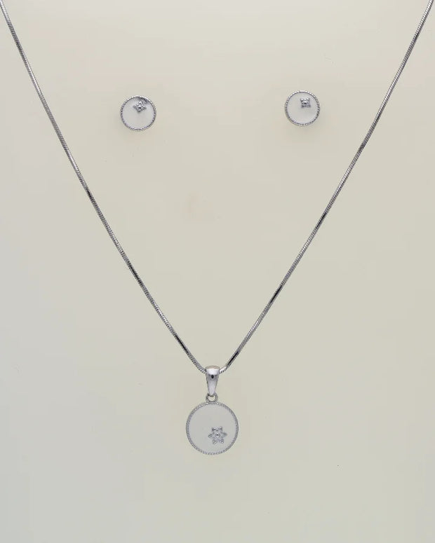 GleamWhite Pendant Set in 92.5 Silver